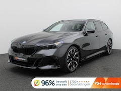 BMW 5-serie Touring - 530e xDrive 299PK Aut. M-Sport, Panoramadak, Head-Up Display, Stoelverwarming & ventilatie