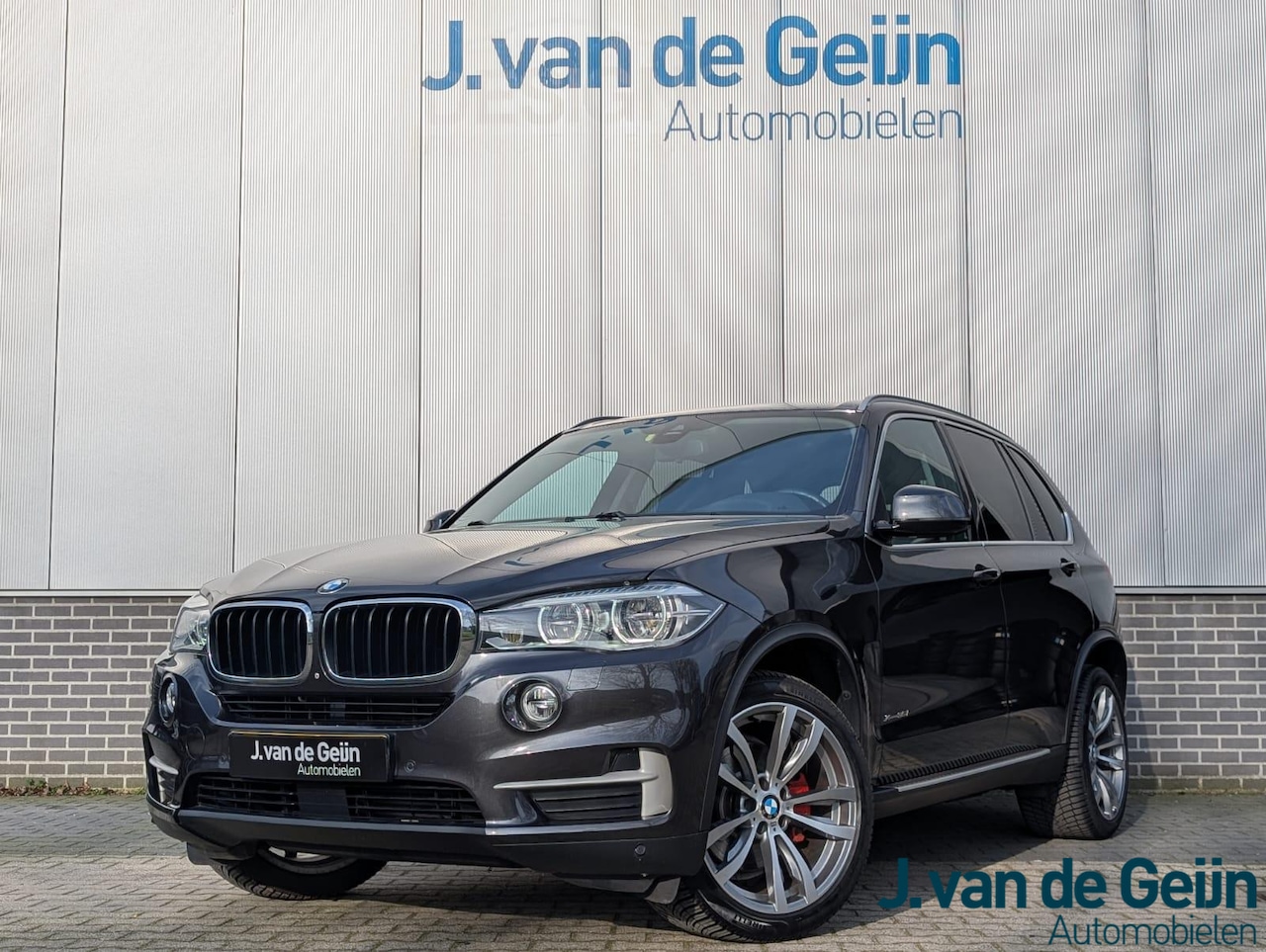 BMW X5 - xDrive35i High Executive | Adap LED | Camera | Comfortzetels | Adap onderstel | 3500 kg Tr - AutoWereld.nl