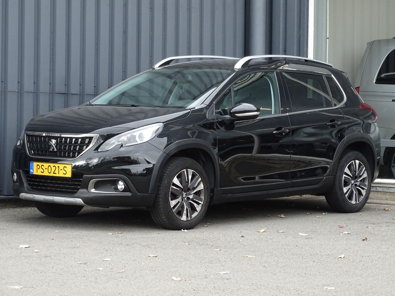 Peugeot 2008 - 1.2 PureTech GT-line | Pano | Trekhaak | Bluetooth | Navi - AutoWereld.nl