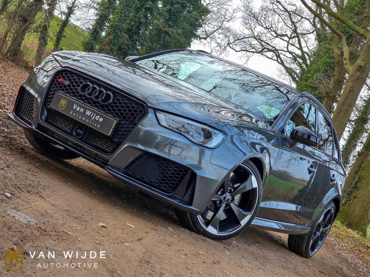 Audi RS3 - 2.5 TFSI RS3 Quattro 400 PK PANO ACC NAPPA CAMERA - AutoWereld.nl