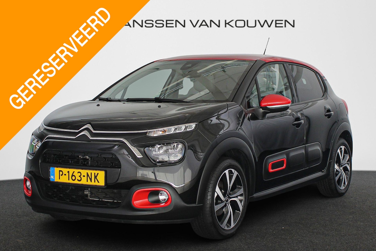 Citroën C3 - 1.2 PureTech Shine Trekhaak Navi Camera Apple Carplay 17" LMW - AutoWereld.nl