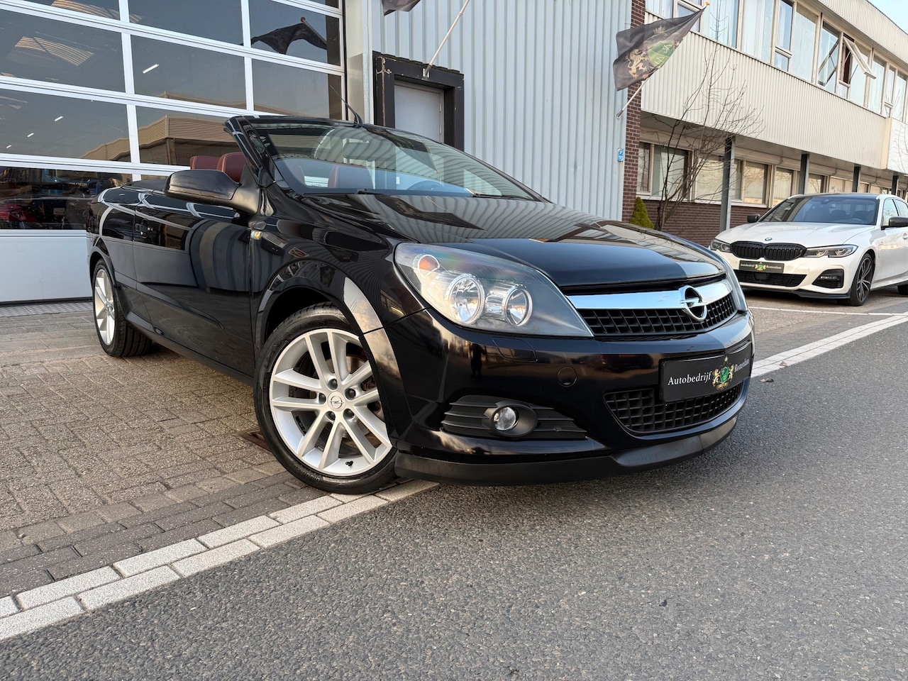 Opel Astra TwinTop - 1.8 Cosmo Cabrio PDC 2/LMV17/COGNAC LEDER - AutoWereld.nl