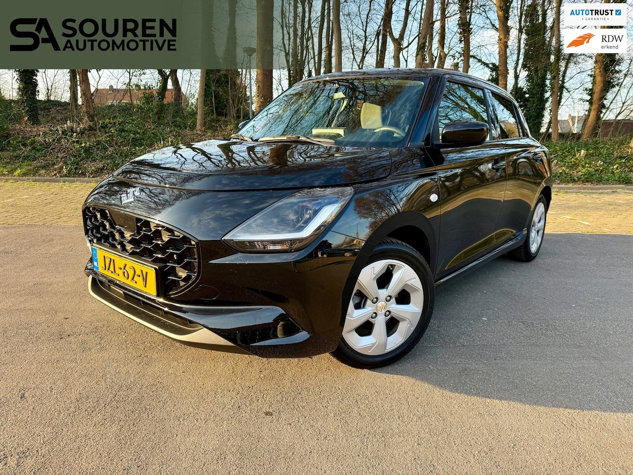 Suzuki Swift - 1.2 Style Smart Hybrid/PDC sensoren/Stoelverwarming/Camera/Andriod - Carplay/Climate Contr - AutoWereld.nl