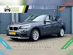 BMW X1 - sDrive20i 184pk High Executive | TOP STAAT | Trekhaak | Panoramdak | PDC | Cruise |