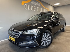 Skoda Superb Combi - 1.4 TSI iV Business Edition Pano/Trekhaak/Camera/Stoelverwarming
