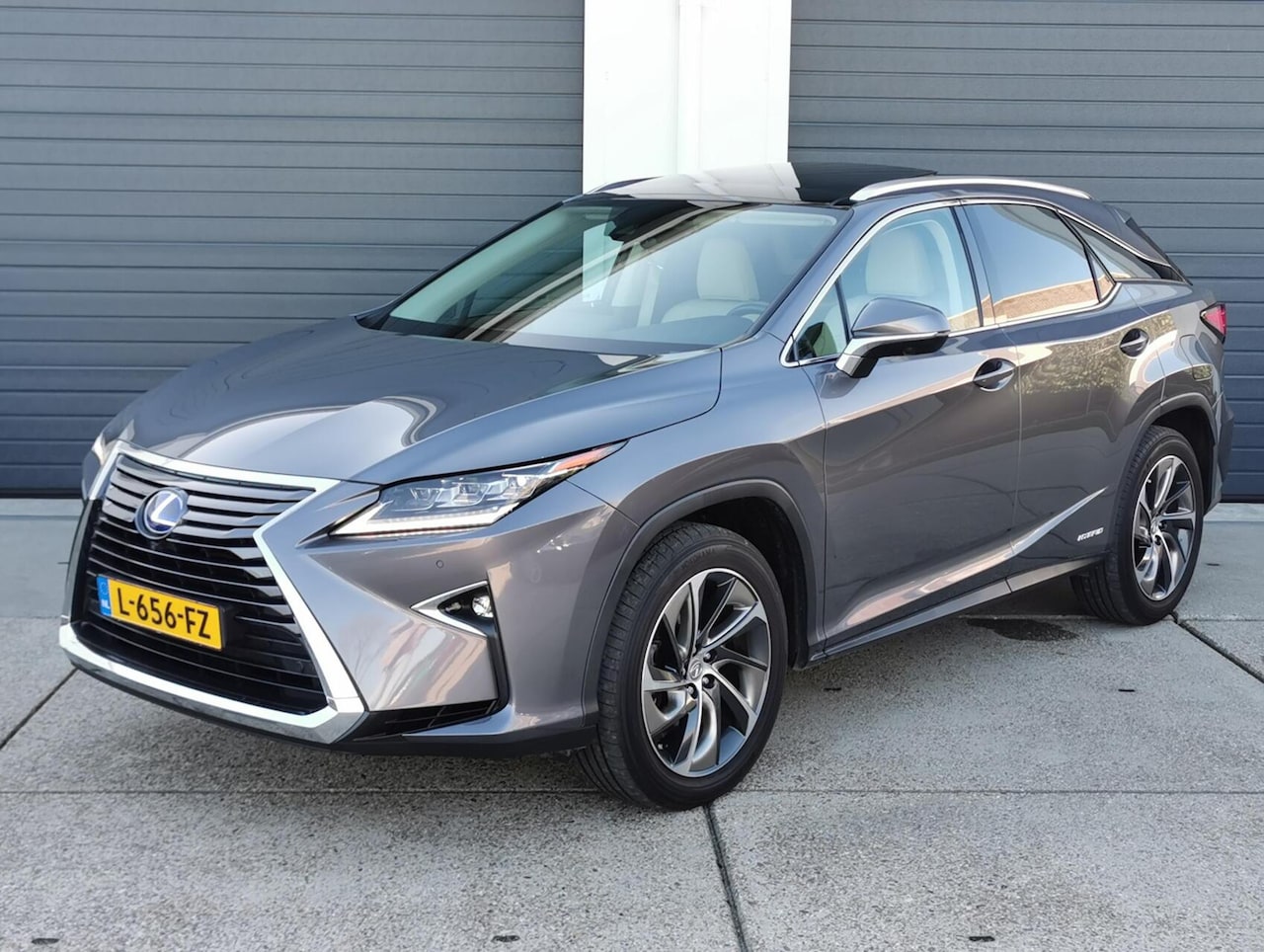 Lexus RX 450h - 4WD President Line 2 JAAR GARANTIE - AutoWereld.nl