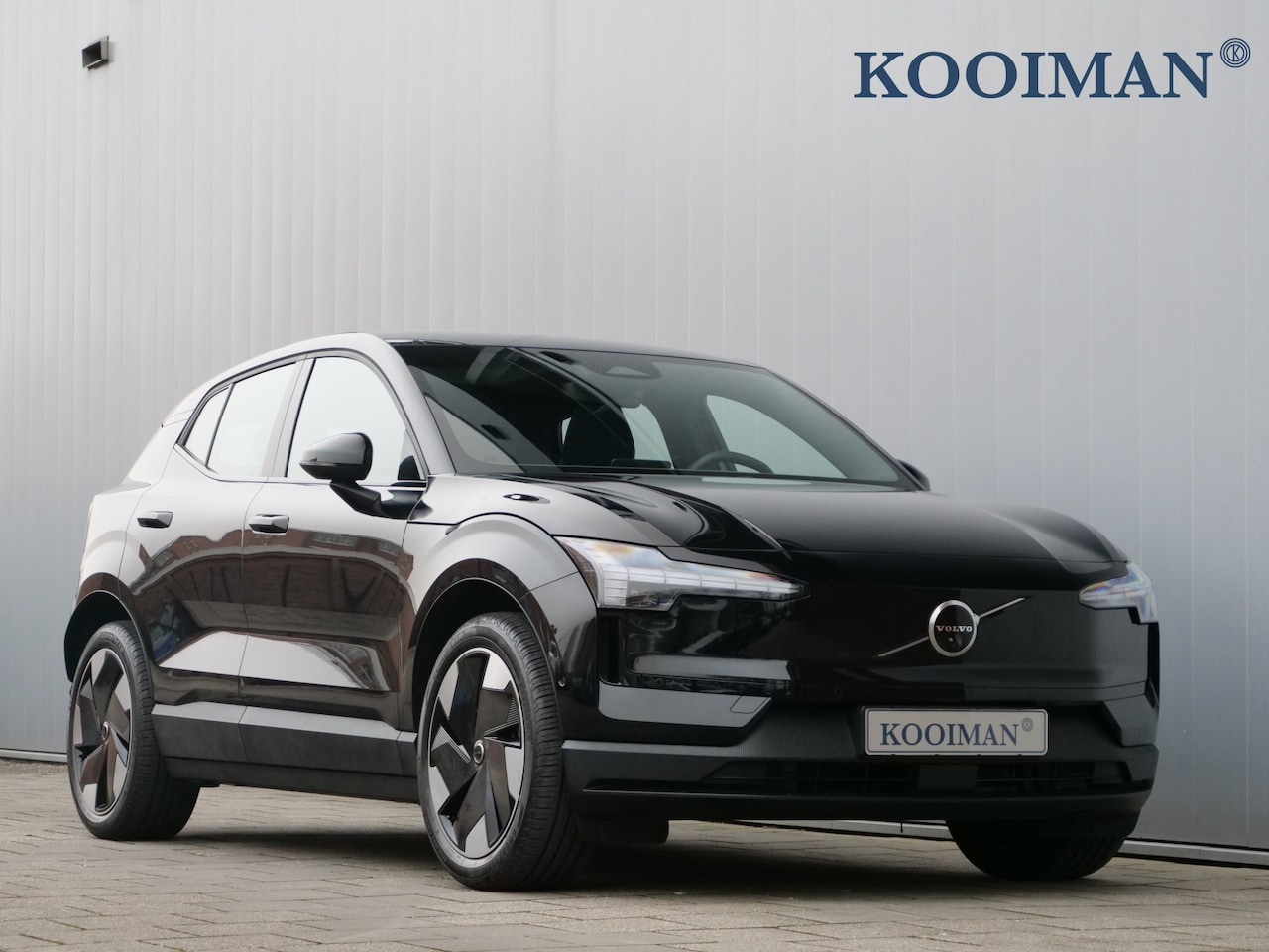 Volvo EX30 - Single Motor Extended Range Ultra 69 kWh 272 Pk Automaat Navi / Pano-dak / Leer / 2 x Came - AutoWereld.nl