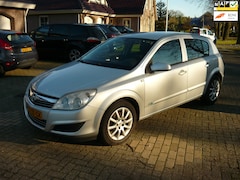 Opel Astra - 1.6 Temptation