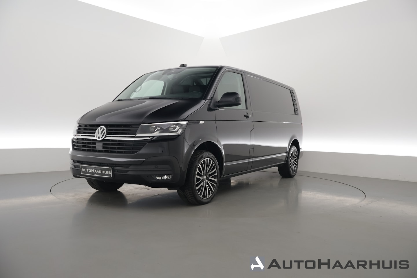 Volkswagen Transporter - 2.0 TDI L2H1 4Motion Automaat/DSG Comfortline | 204pk | Standkachel | Dig. Cockpit | Camer - AutoWereld.nl