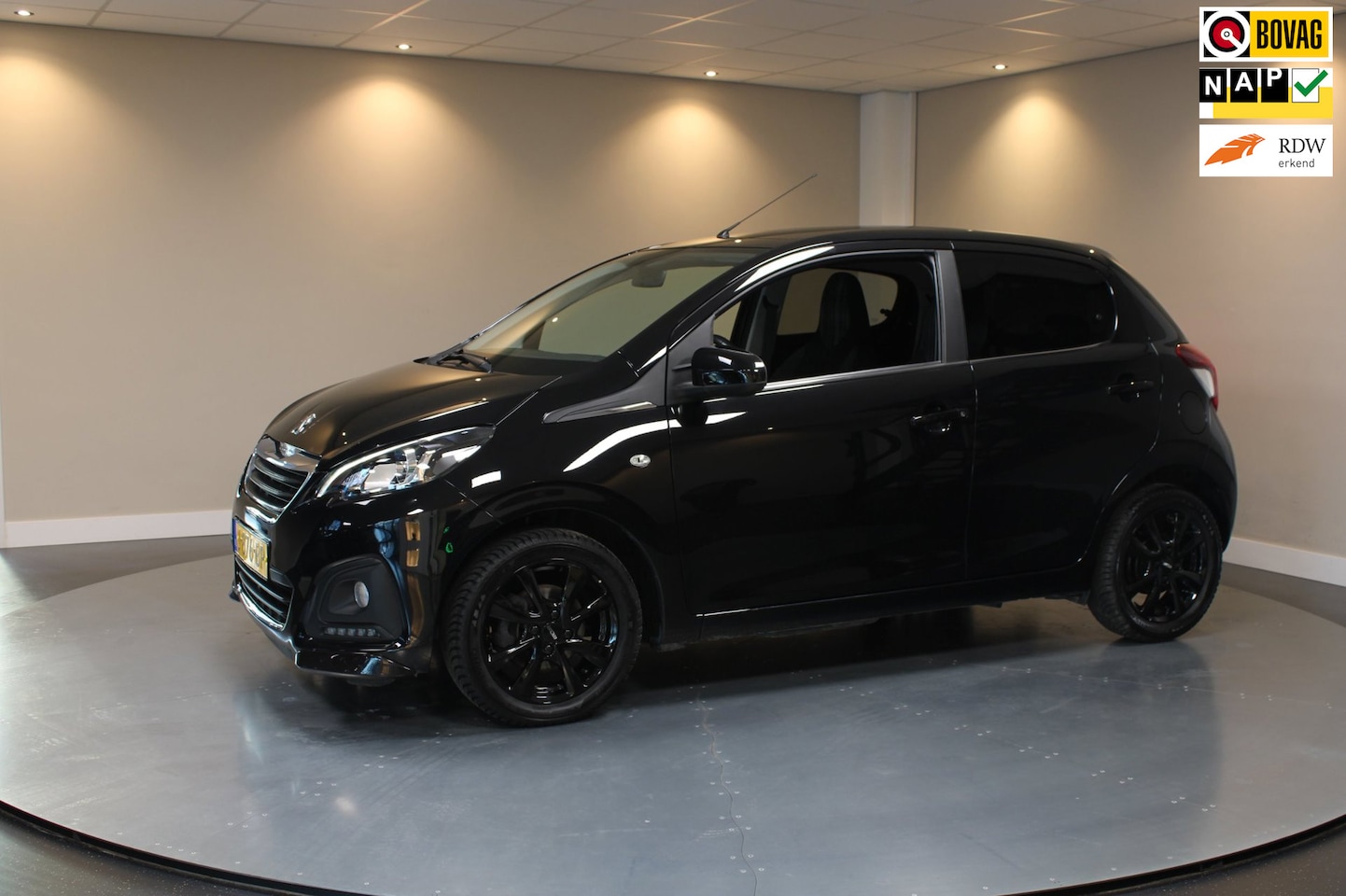 Peugeot 108 - 1.0 e-VTi Active *Wireless Carplay* Camera|Airco|All-seasons|NAP - AutoWereld.nl