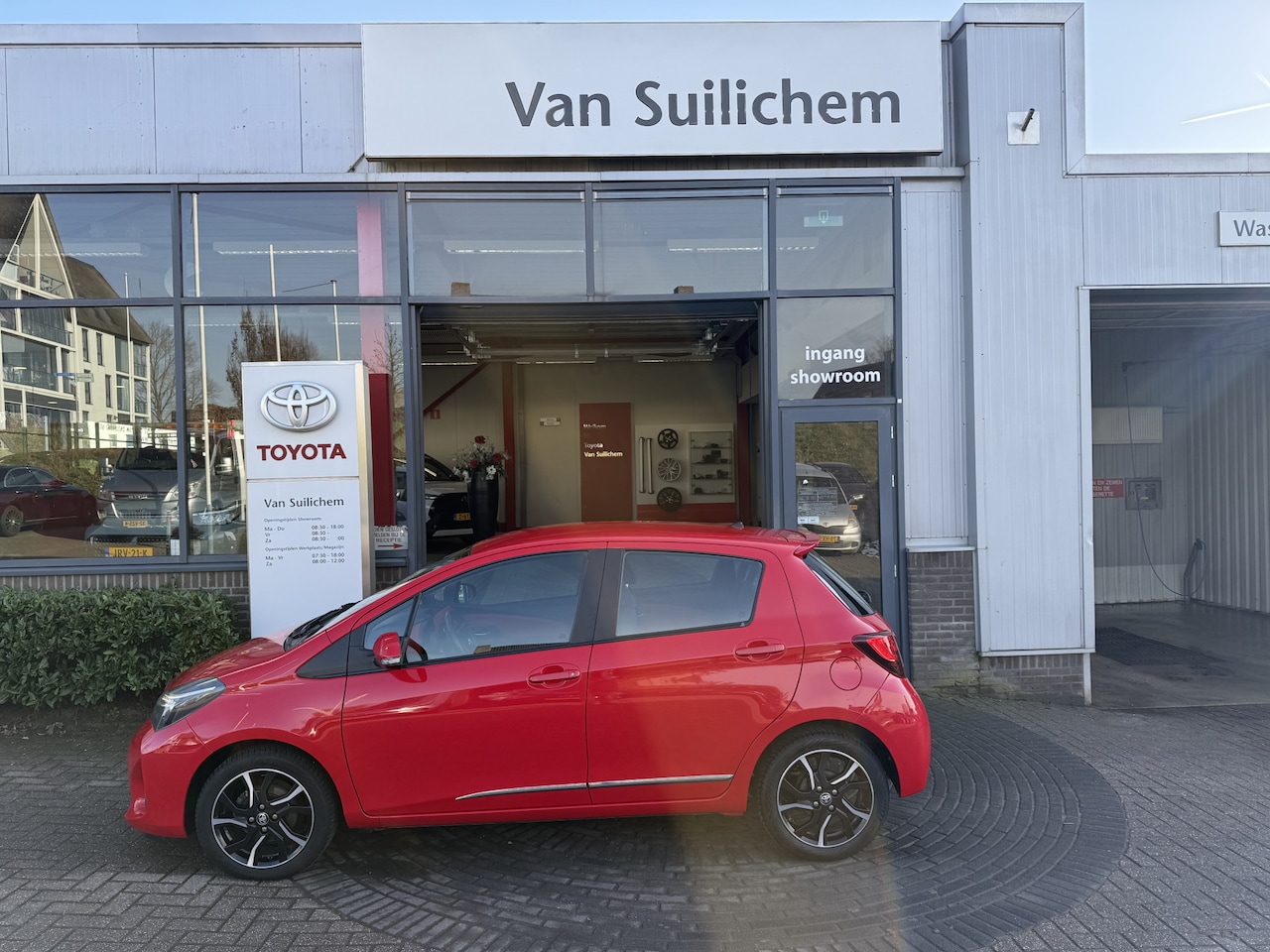 Toyota Yaris - 1.3 VVT-i Dynamic 1.3 VVT-i Dynamic Sport - AutoWereld.nl