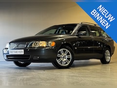 Volvo V70 - 2.4 Edition II |Stoelverw. |Camera |Trekhaak |Leder