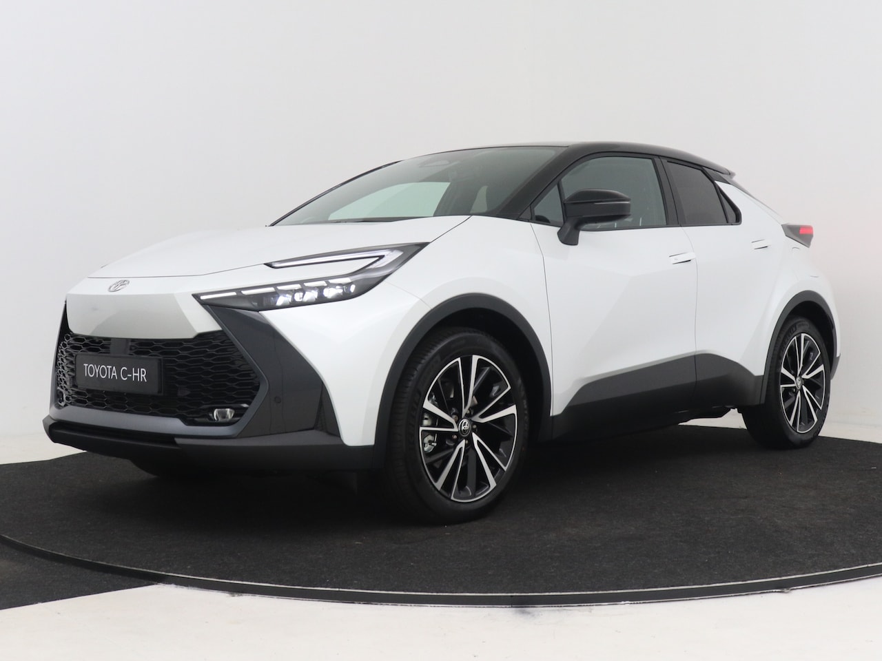 Toyota C-HR - 2.0 Plug-in Hybrid 220 Executive - AutoWereld.nl