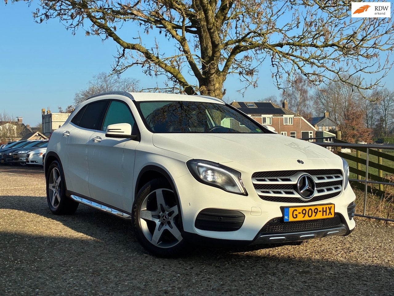 Mercedes-Benz GLA-Klasse - 180 Business Solution AMG | Automaat + Navi + Camera + Cruise Nu € 19.975,-!!! - AutoWereld.nl