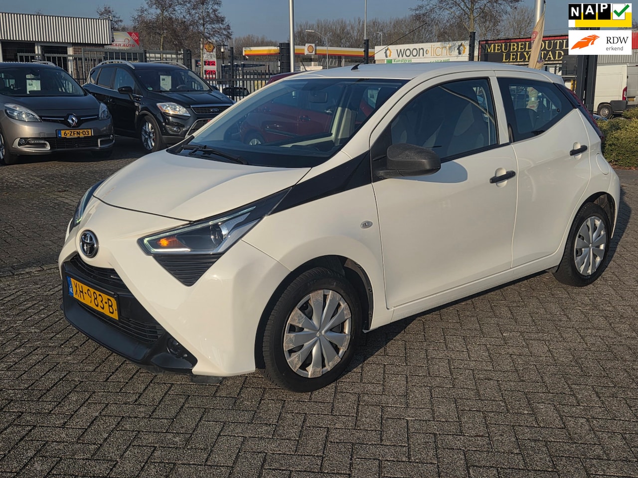 Toyota Aygo - 1.0 VVT-i x-fun/CRUIS CONTROL/NAP/TWEEDE EIGENAAR - AutoWereld.nl