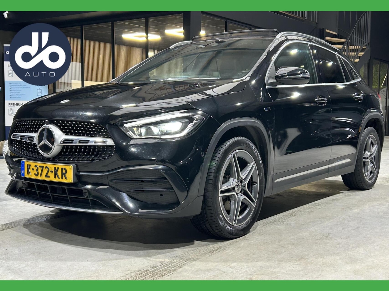 Mercedes-Benz GLA-Klasse - 250 e Business Solution AMG Limited PANO DAK I SFEER VERLICHTING I ORG.NL + NAP + DEALER O - AutoWereld.nl