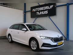 Skoda Octavia Combi - 1.0 e-TSI Business Edition - N.A.P. Airco, Cruise, Carplay, Virtual Cockpit, PDC, Trekhaak