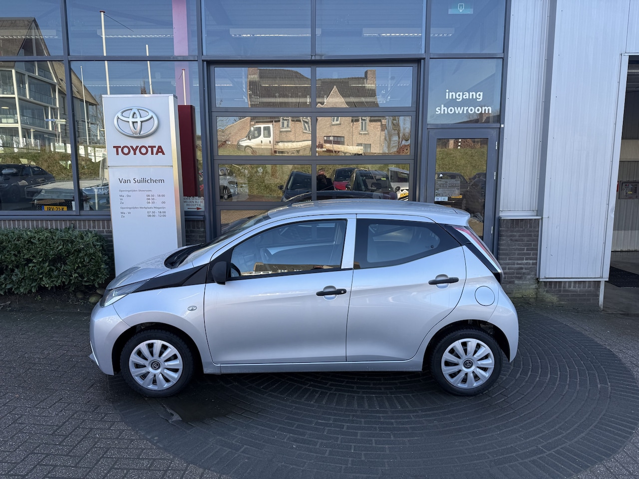 Toyota Aygo - 1.0 VVT-i x-now 1.0 VVT-i x-now - AutoWereld.nl