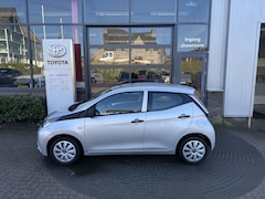 Toyota Aygo - 1.0 VVT-i x-now