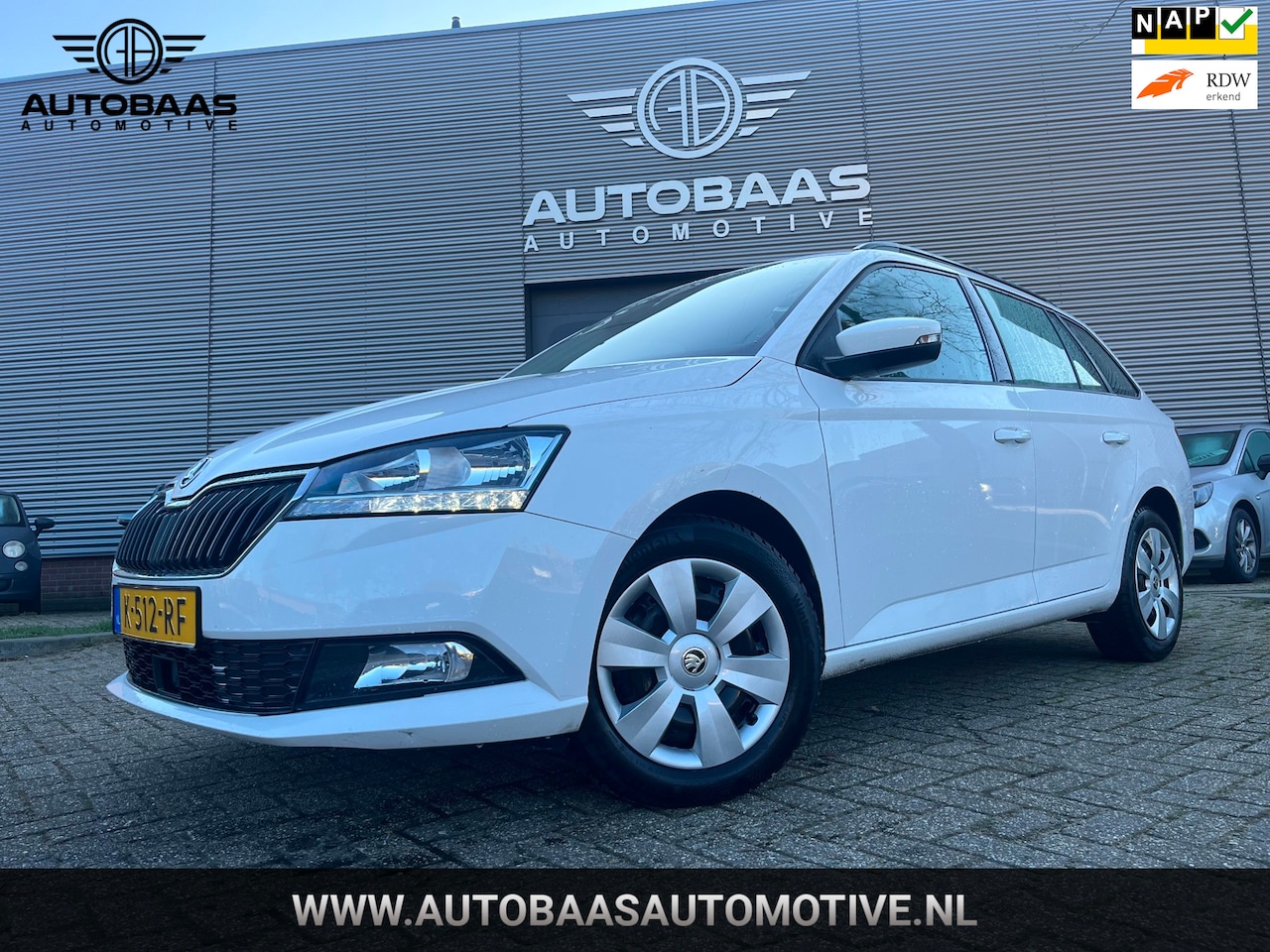 Skoda Fabia Combi - 1.0 TSI Ambition AUTOMAAT+NL-AUTO+NAP+1EIG+NAVI+PARKEERSENSOREN+CRUISECONTROL+CLIMATE CONT - AutoWereld.nl