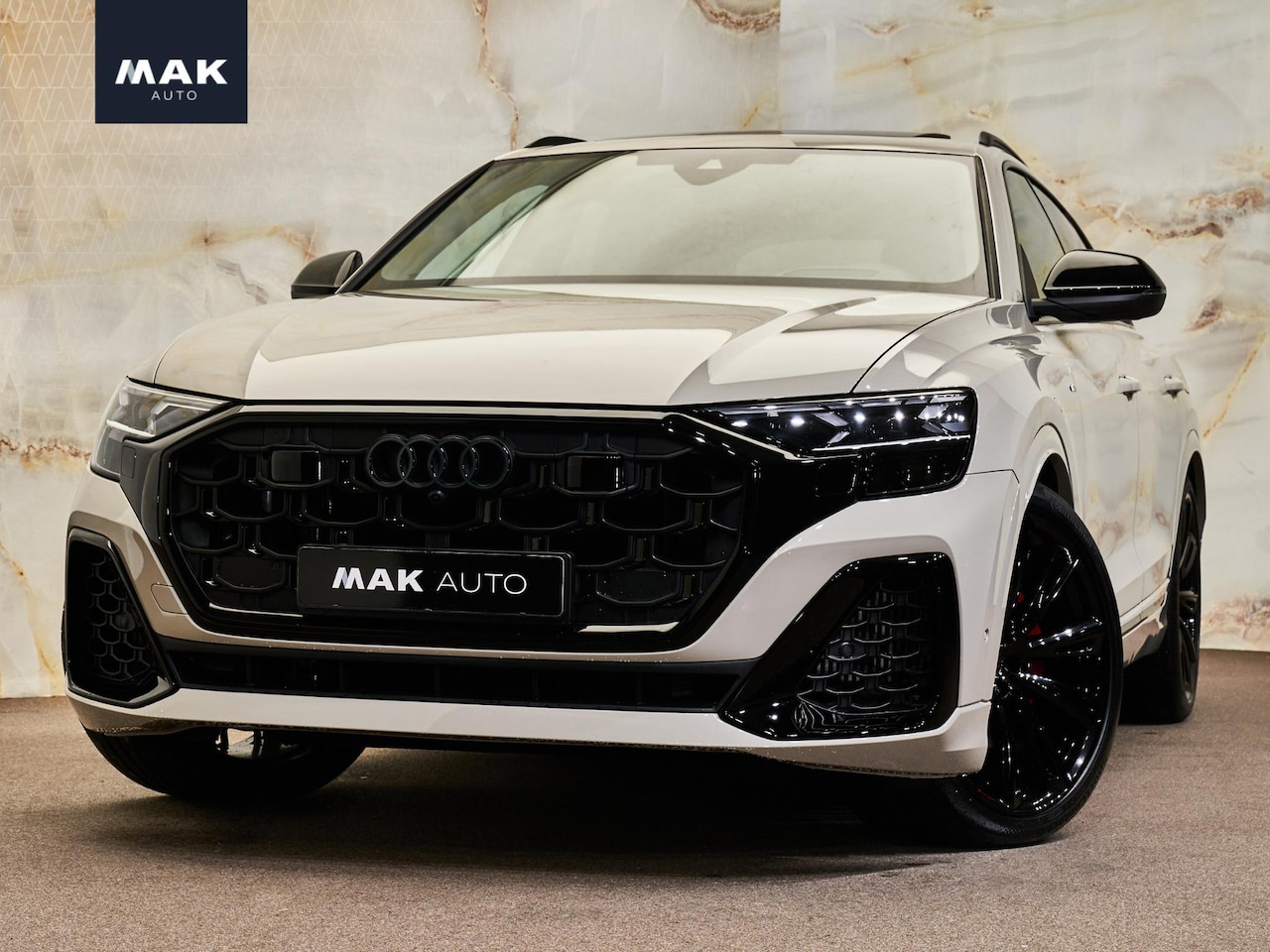 Audi Q8 - 60 TFSI e quattro Pro Line S Competition 60 TFSI e Quattro Pro Line S Competition, Audi Exclusive, pano, 4W-best, B&O adv., Luchtv. - AutoWereld.nl