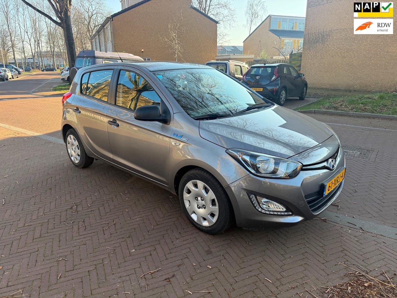 Hyundai i20 - Tweede eigenaar / Airco / 131.000 NAP / Leuke auto - AutoWereld.nl
