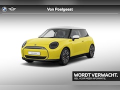 MINI Mini-Electric - Cooper 3-deurs Cooper SE Classic M 54.2 kWh | 17 inch Parallel spoke 2-tone | Opruimingsvo