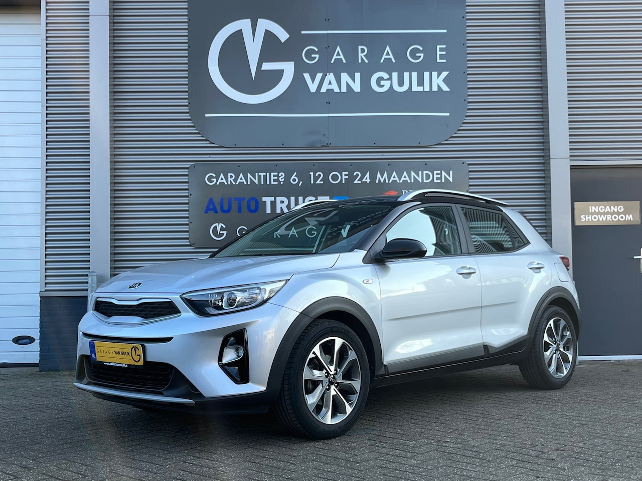 Kia Stonic - 1.0 T-GDi 101PK DynamicLine TwoTone,Trekhaak,Navi,Airco,Cruise,ElektrRamen+Spiegels,Carpla - AutoWereld.nl