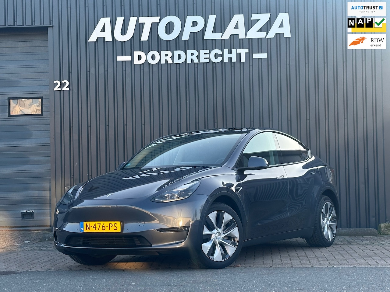 Tesla Model Y - Long Range AWD 75 kWh SOH 90.4%|WARMTEPOMP - AutoWereld.nl