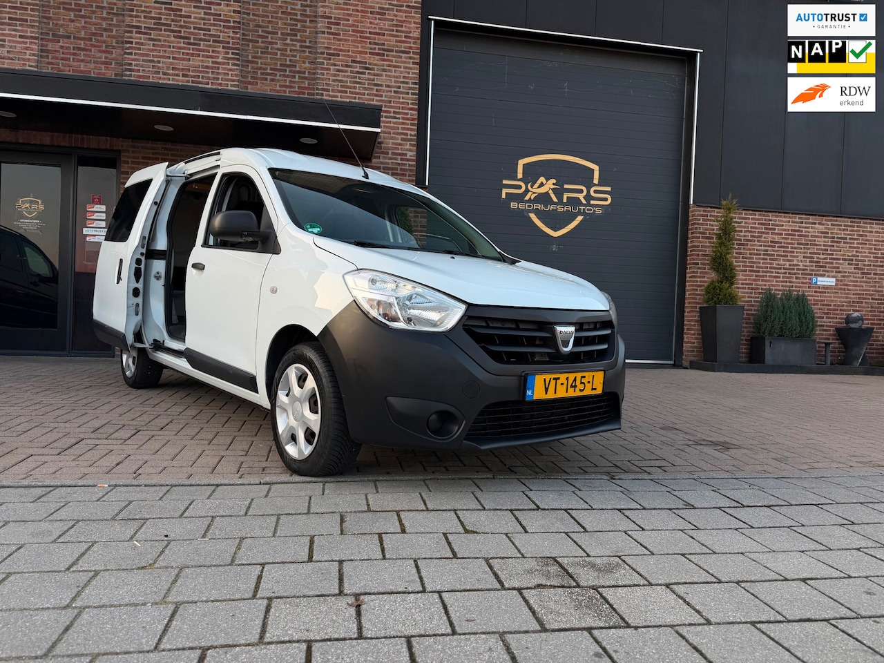 Dacia Dokker - 1.5 dCi 75 Ambiance ECO Airco Elk.Ramen Trekhaak Schuifdeur Rechts - AutoWereld.nl