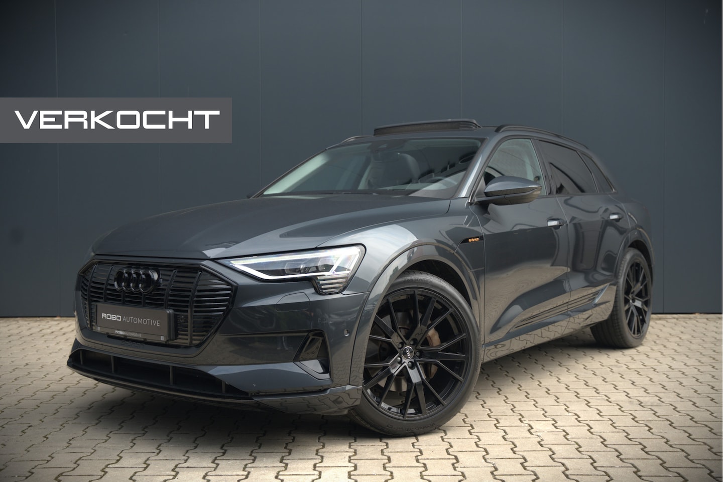 Audi e-tron - 50 quattro Business edition Plus 71 kWh | Black Edition | Panoramadak | Camera | Memory Se - AutoWereld.nl