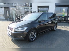 Volkswagen Touran - 1.5 TSI Highline Business Automaat, Navi, Camera, El. Trekhaak
