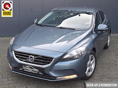 Volvo V40 - 1.6 D2 Momentum / CAMERA / CRUISE / NIEUWE APK
