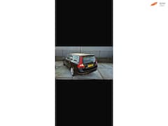 Volvo V70 - 2.4 D5 AWD Momentum
