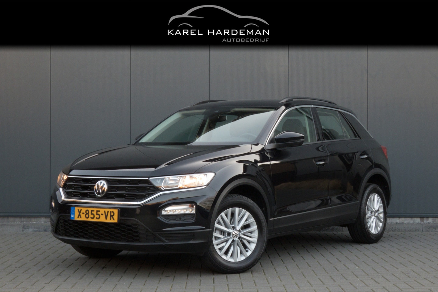 Volkswagen T-Roc - 1.0 TSI | PARKEERSENSOREN | APPLE CARPLAY / ANDROID AUTO | NAVIGATIE - AutoWereld.nl