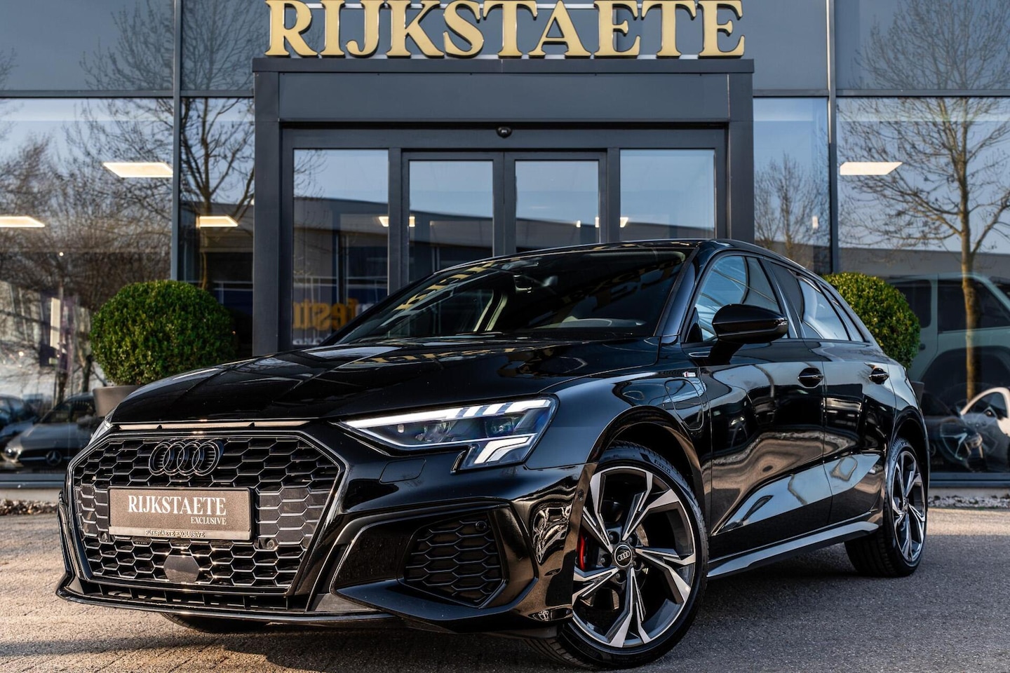 Audi A3 Sportback - 40 TFSI e S-Line|BANG&OLUFSEN|PDC|ACC|18'' - AutoWereld.nl