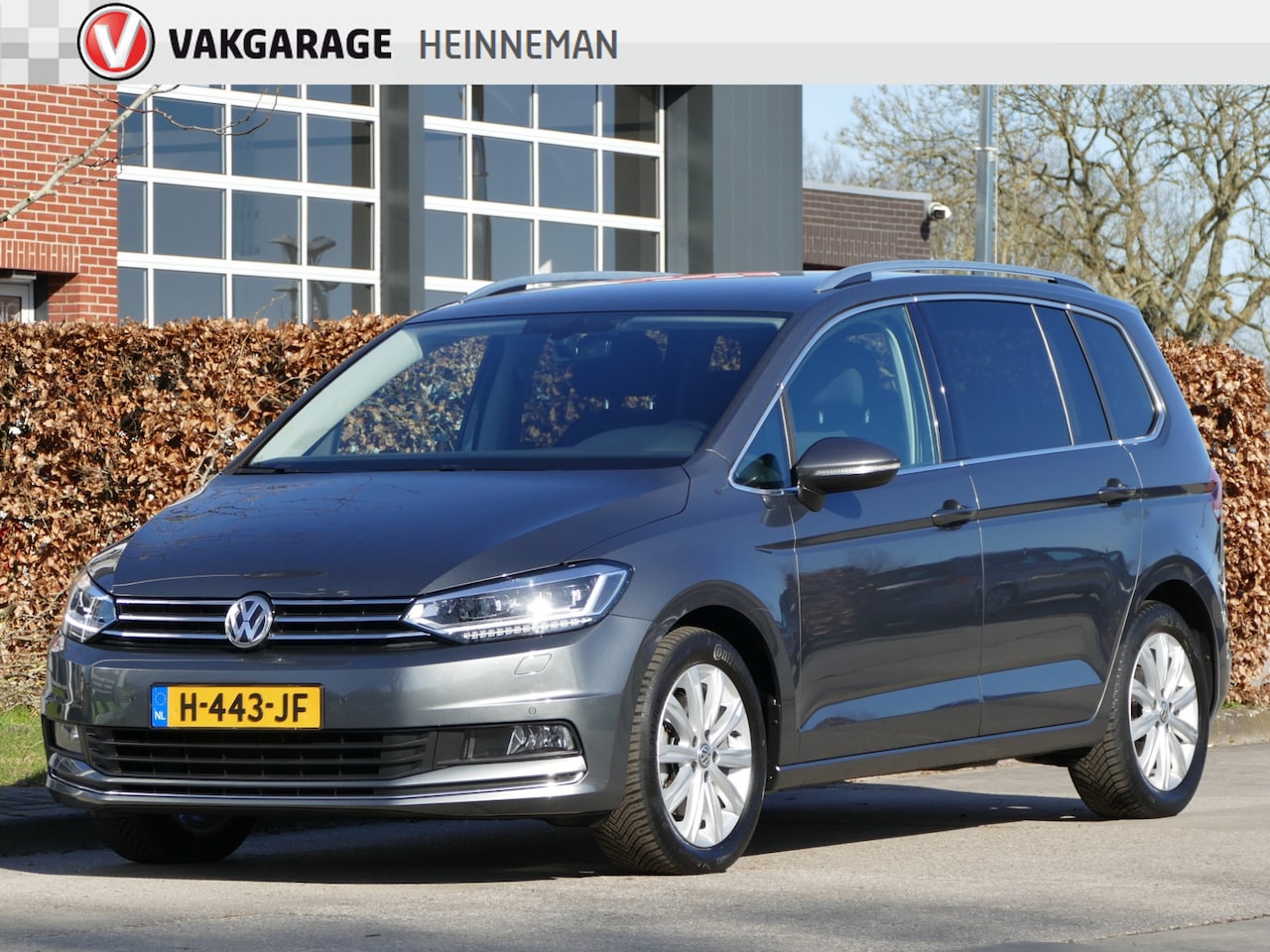 Volkswagen Touran - 1.5 TSI Highline 7persoons | achteruitrijcamera | all-season-banden | LED koplampen - AutoWereld.nl