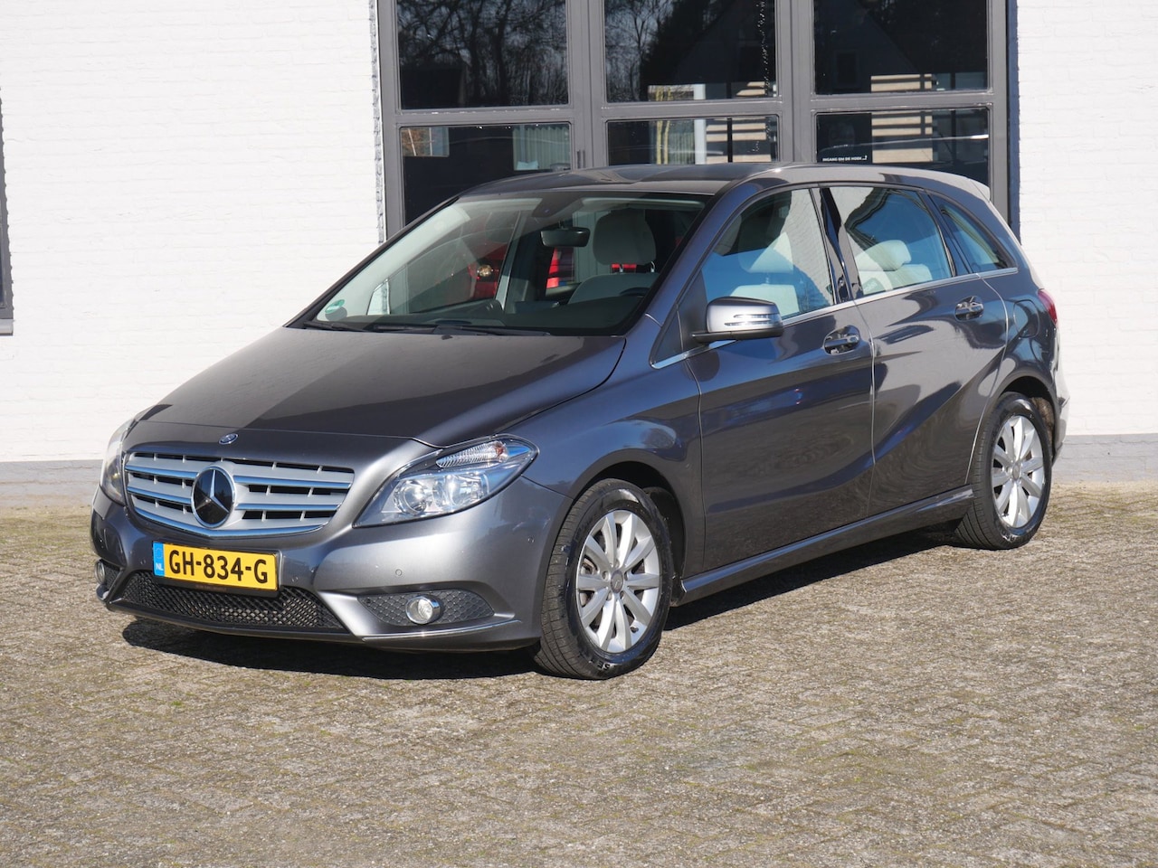 Mercedes-Benz B-klasse - 180 Ambition Clima Pdc Adaptief Cruise Trekhaak - AutoWereld.nl