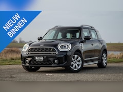 MINI Countryman - 1.5 Cooper S E ALL4 Essential CAMERA / NAVI / CARPLAY / AIRCO / ZWART / STOELVERWARMING