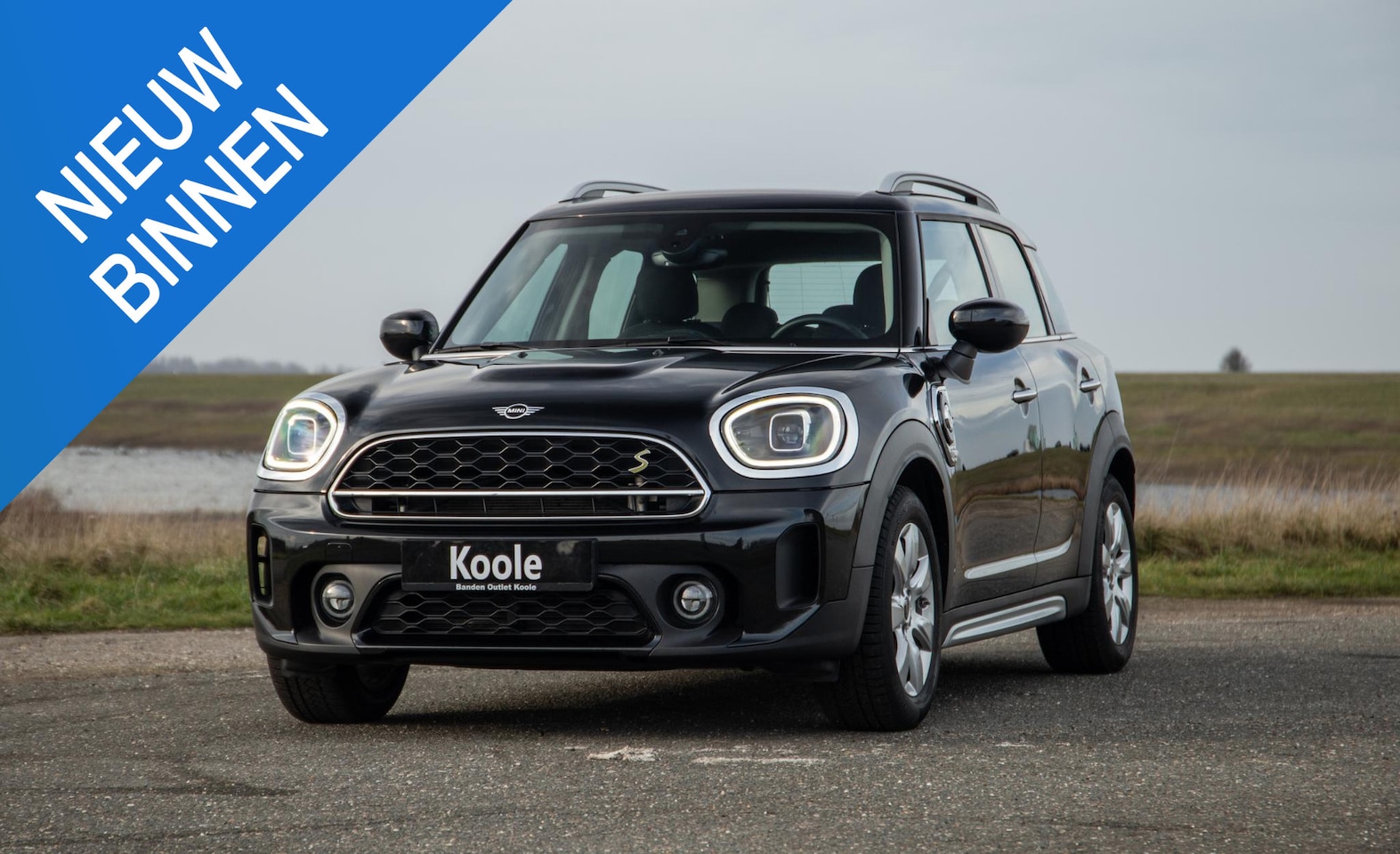MINI Countryman - Mini 1.5 Cooper S E ALL4 Essential CAMERA / NAVI / CARPLAY / AIRCO / ZWART / STOELVERWARMI - AutoWereld.nl