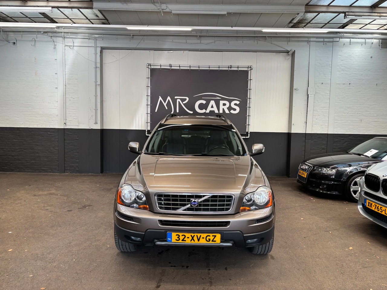 Volvo XC90 - 3.2 Momentum 5p. Leder/Airco - AutoWereld.nl