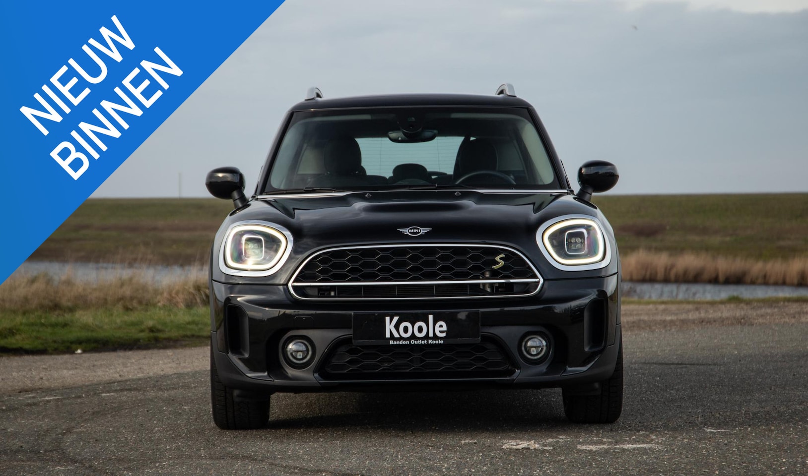 MINI Countryman - Mini 1.5 Cooper S E ALL4 Essential CAMERA / NAVI / CARPLAY / AIRCO / ZWART / STOELVERWARMI - AutoWereld.nl
