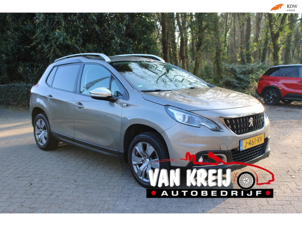 Peugeot 2008 - 1.2 PureTech Allure 1.2 PureTech Allure, Carplay, Navi, Trekhaak, Clima. - AutoWereld.nl
