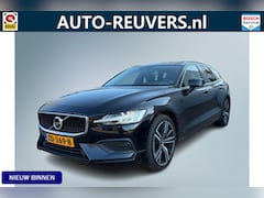 Volvo V60 - 2.0 T5 Momentum Pro / Pano / HUD / Trekhaak / Leder / Pilot assist