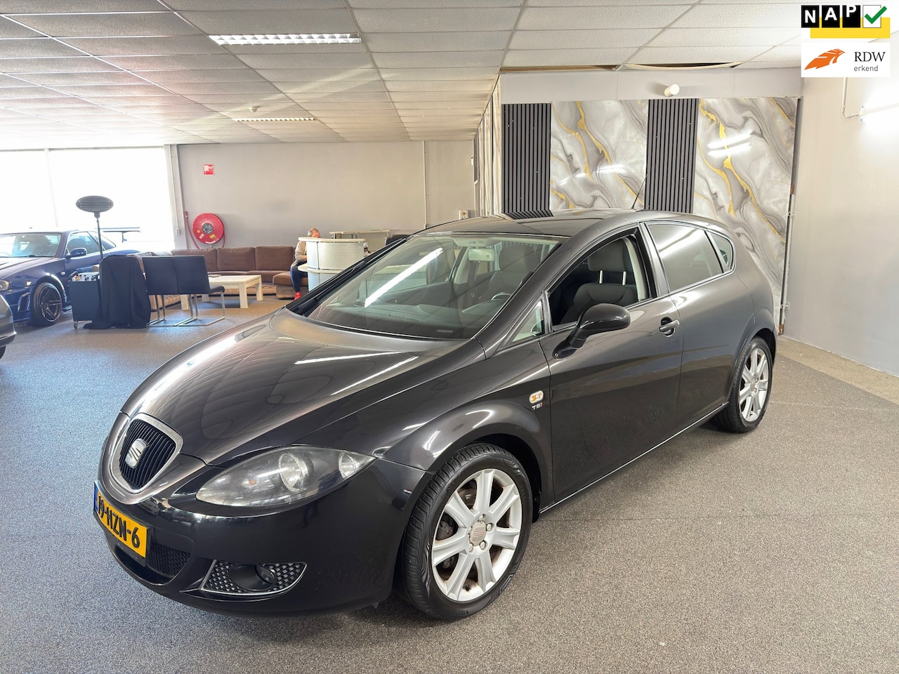 SEAT Leon - 1.4 TSI Dynamic Style Apk Nieuw,Clima,Cruise,N.A.P,Parksensor,Trekhaak,6Bak,2 sleutels+Boe - AutoWereld.nl