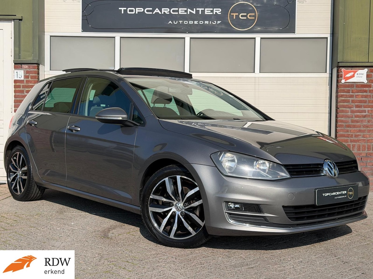 Volkswagen Golf - 1.4 TSI Highline/AIRCO/PANO/CRUISE/APK - AutoWereld.nl