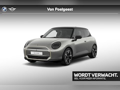 MINI Mini-Electric - Cooper 3-deurs Cooper E Favoured L 40.7 kWh | 18 inch Slide Spoke 2-tone | Opruimingsvoord