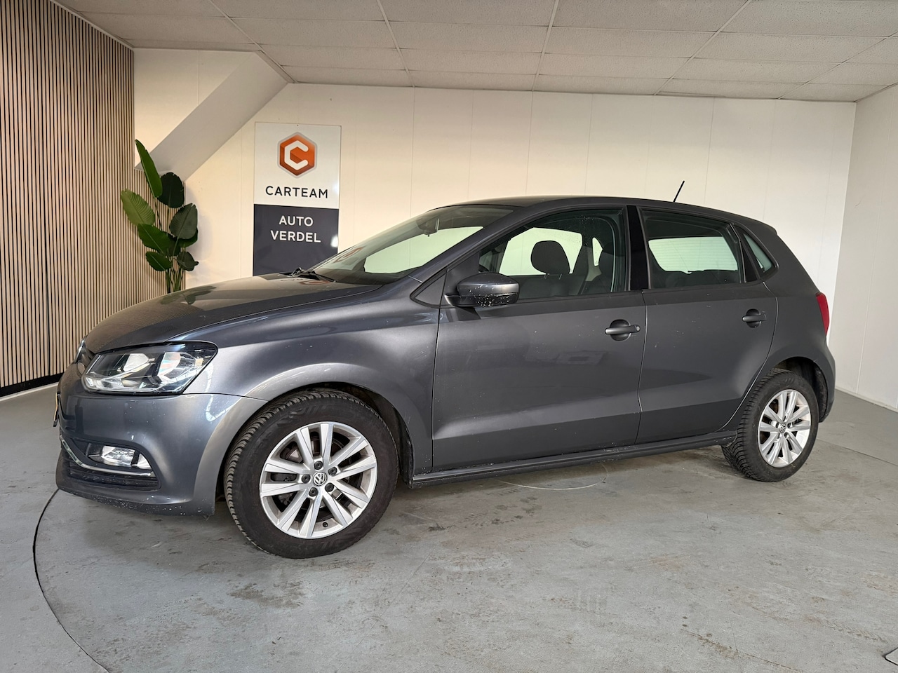 Volkswagen Polo - 1.2 TSI Comfortline Airco< LMV, Navigatie - AutoWereld.nl