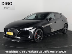 Mazda 3 - 3 2.0 e-SkyActiv-X M Hybrid 186 Black Luxury | Navigatie | Stoelverwarming | Camera |