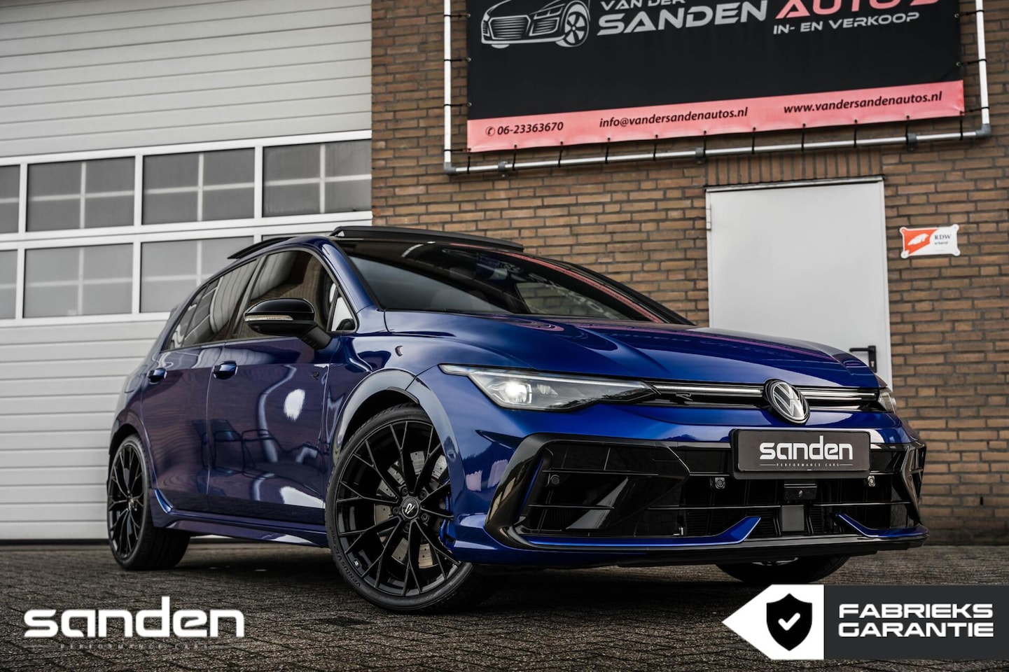 Volkswagen Golf - 2.0R 4Motion|Drift|Akra|Pano|H&K|HUD|360|BTW - AutoWereld.nl